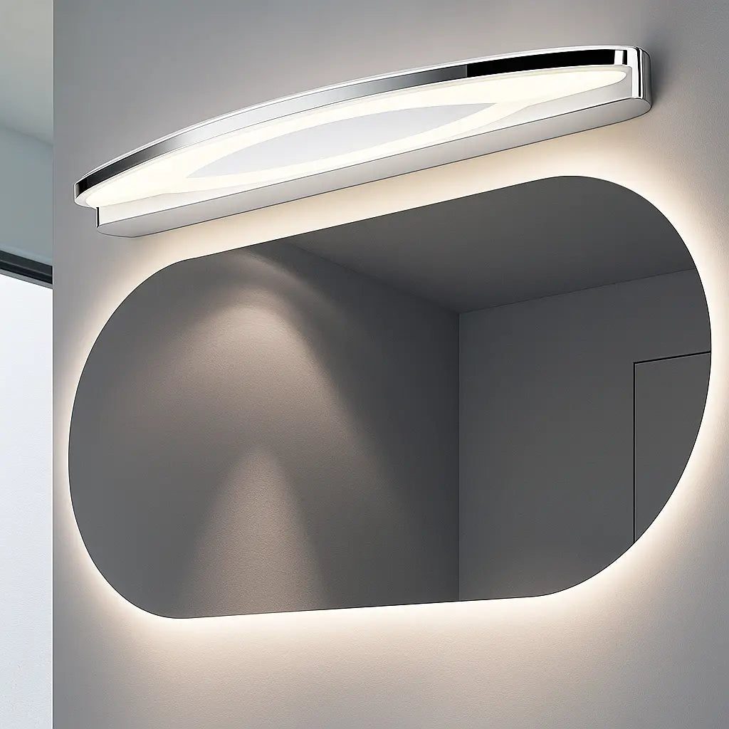 Applique murale LED chrome LUMINAIRE MAISON, lumière douce sur mur gris minimaliste.